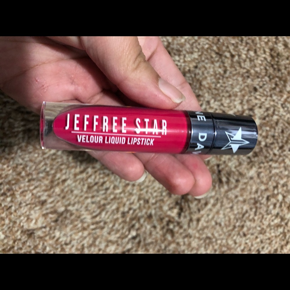 jsc x shane dawson lipstick in "jeffree wtf?"